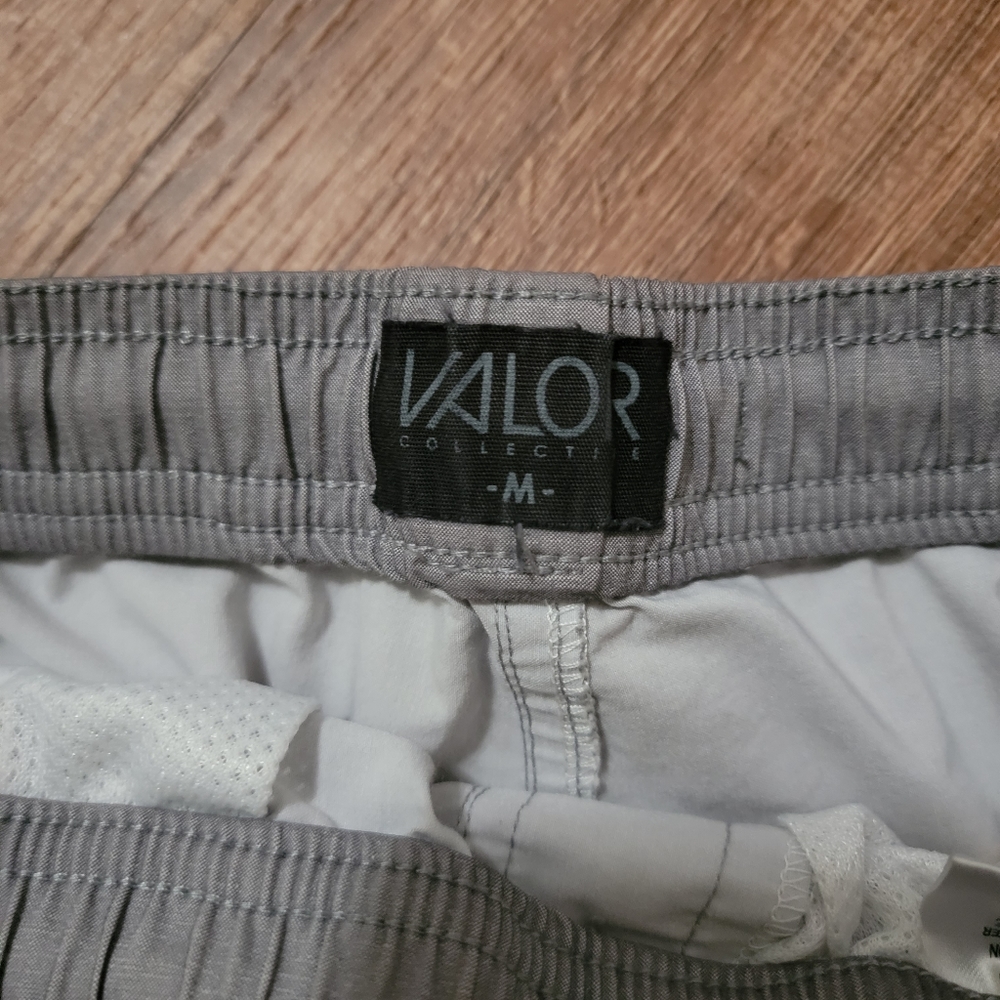 Valor Collection Shorts - Picture 4 of 5
